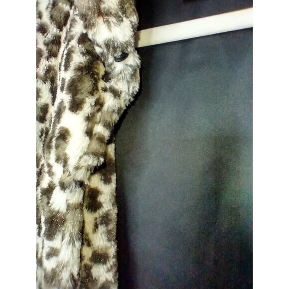 Betsey Johnson Leopard Print Faux Fur Vest Large Hook Closure Pockets EUC - Picture 3 of 5